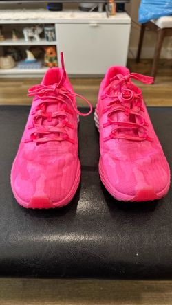 WOMENS SIZE 9.5 NO BULL RIPSTOP RUNNER