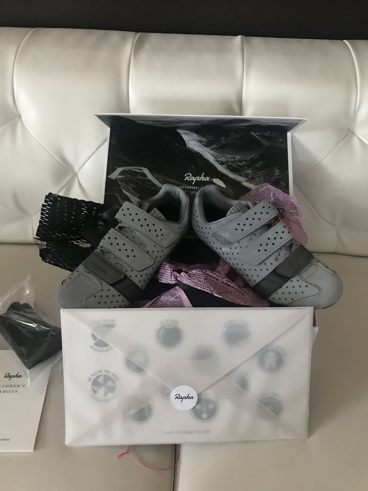 Rapha RCC Climbers Shoes size 40.5 EU 7.75 US, GIRO, SHIMANO, CAMPAGNOLO, SRAM,SPECIALIZED, DURA-ACE, ULTEGRA