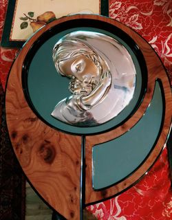 Beautiful religion  mirror..$40..price firm East ft Myers Buckingham