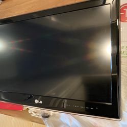 LG 26” LED TV