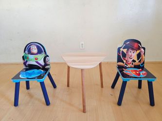 Children's tables and chairs