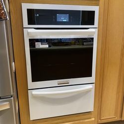 Single Gas Built In Oven NEW Frigidaire Gallery 24”