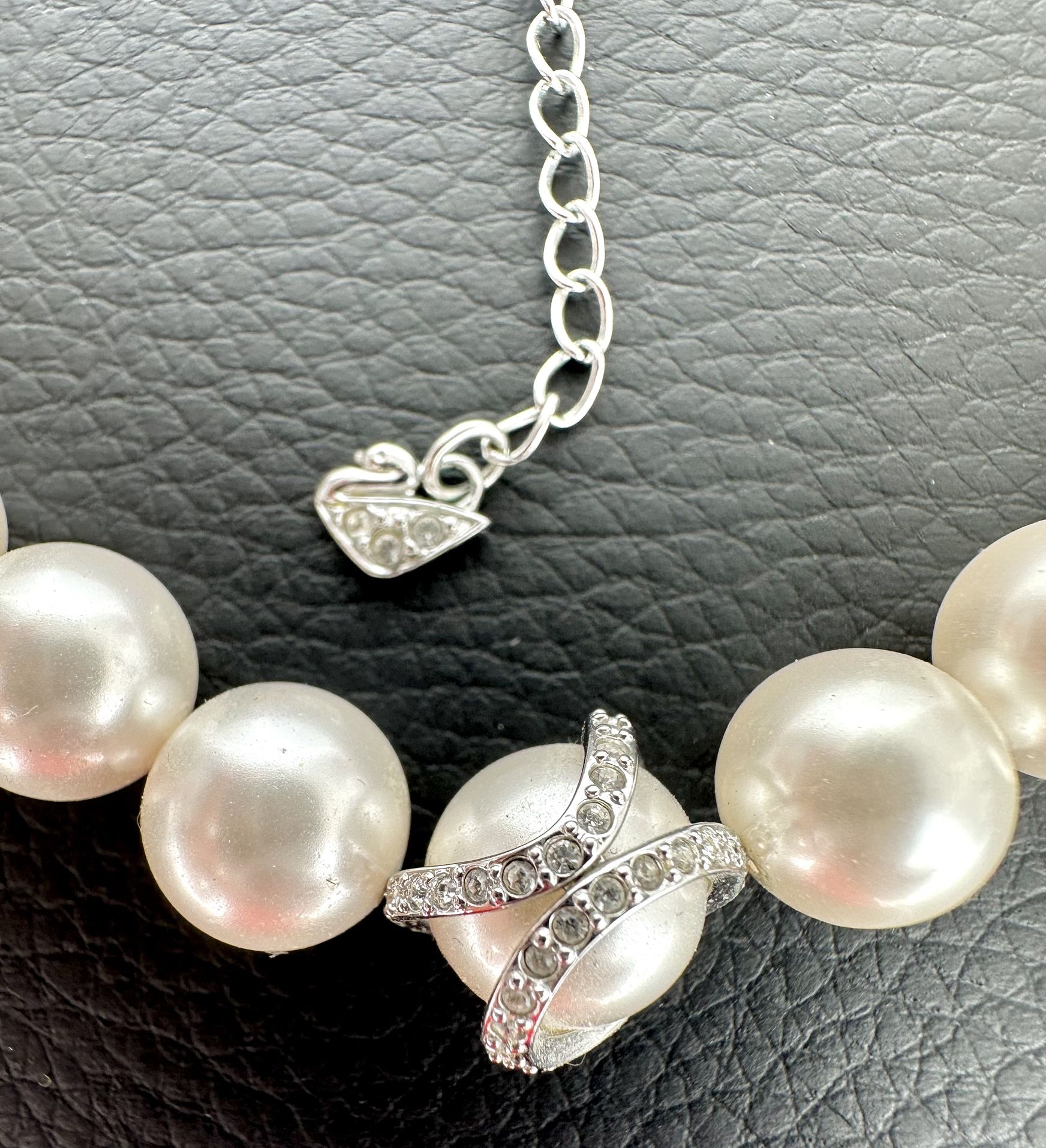 Swarovski Nude Necklace スワロフスキー　パールネックレス Swarovski Nude Pearl Necklace with Crystal