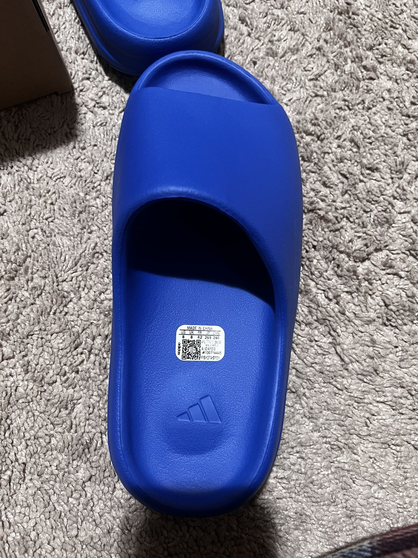 Yeezy Slides Size 8 Asking 140 Dollars
