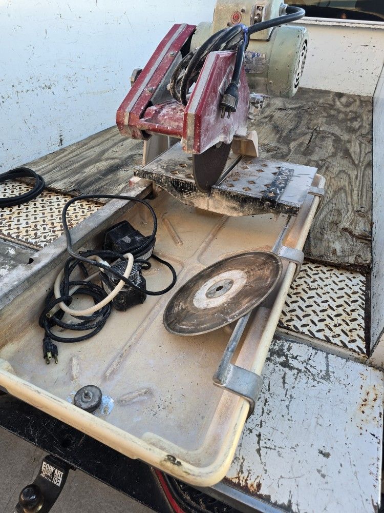 Tile Saw