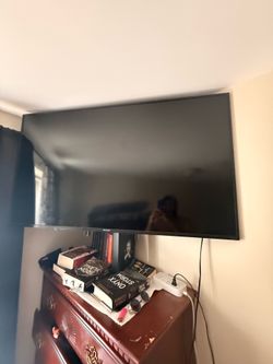 55” Roku smart tv