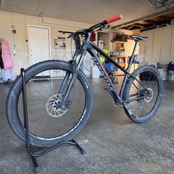 2019 Specialized Fuze Mountain Bike 