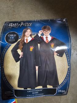 Harry potter adult n 2 child size small robes n all accessories 40 or will break up and sold in pieces