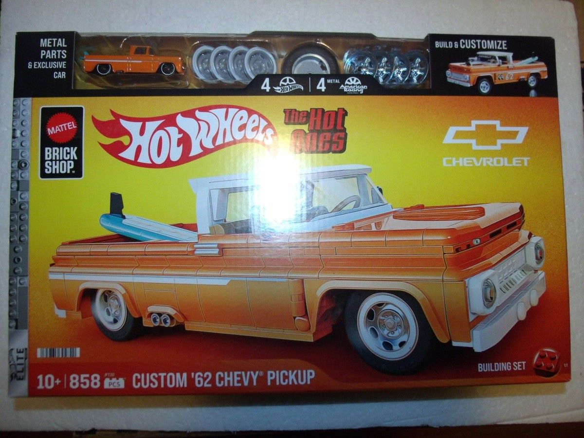 BRICK MATTEL HOT WHEEL CUSTOM 62 ChEVY PICK UP