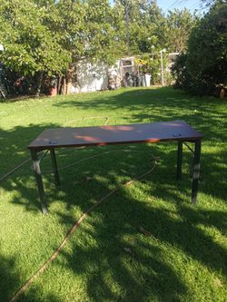 Computer desk