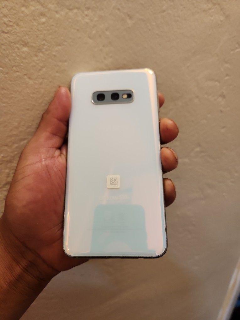 Samsung Galaxy S10e