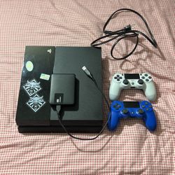Sony PS4 With 2 Controllers And 4tb External Storage