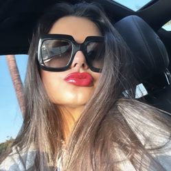 FENTY BEAUTY by RIHANNA💕💋💄Gloss Bomb🍒 HOT CHERRY 🍒 “HEAT” Universal Lip Luminizer + Plumper💋💕   