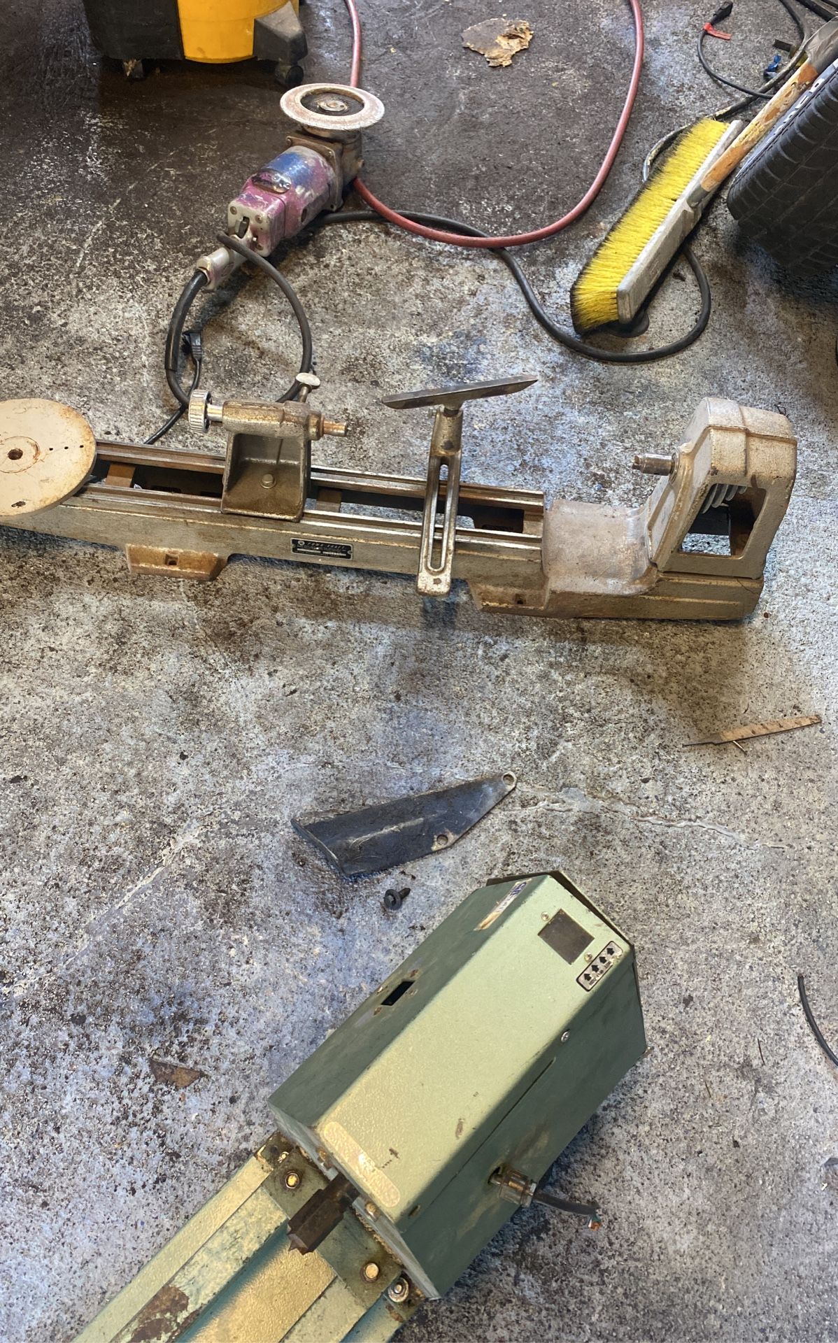 Wood lathe