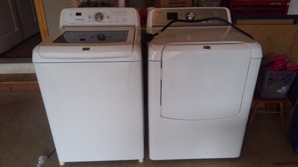 Maytag Bravos washer and XL dryer
