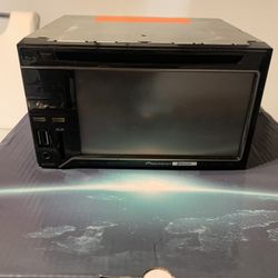 Pioneer Double Din 6.1 Screen 