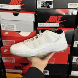 Jordan Legend Blue 11 Low size 12 USED But Clean