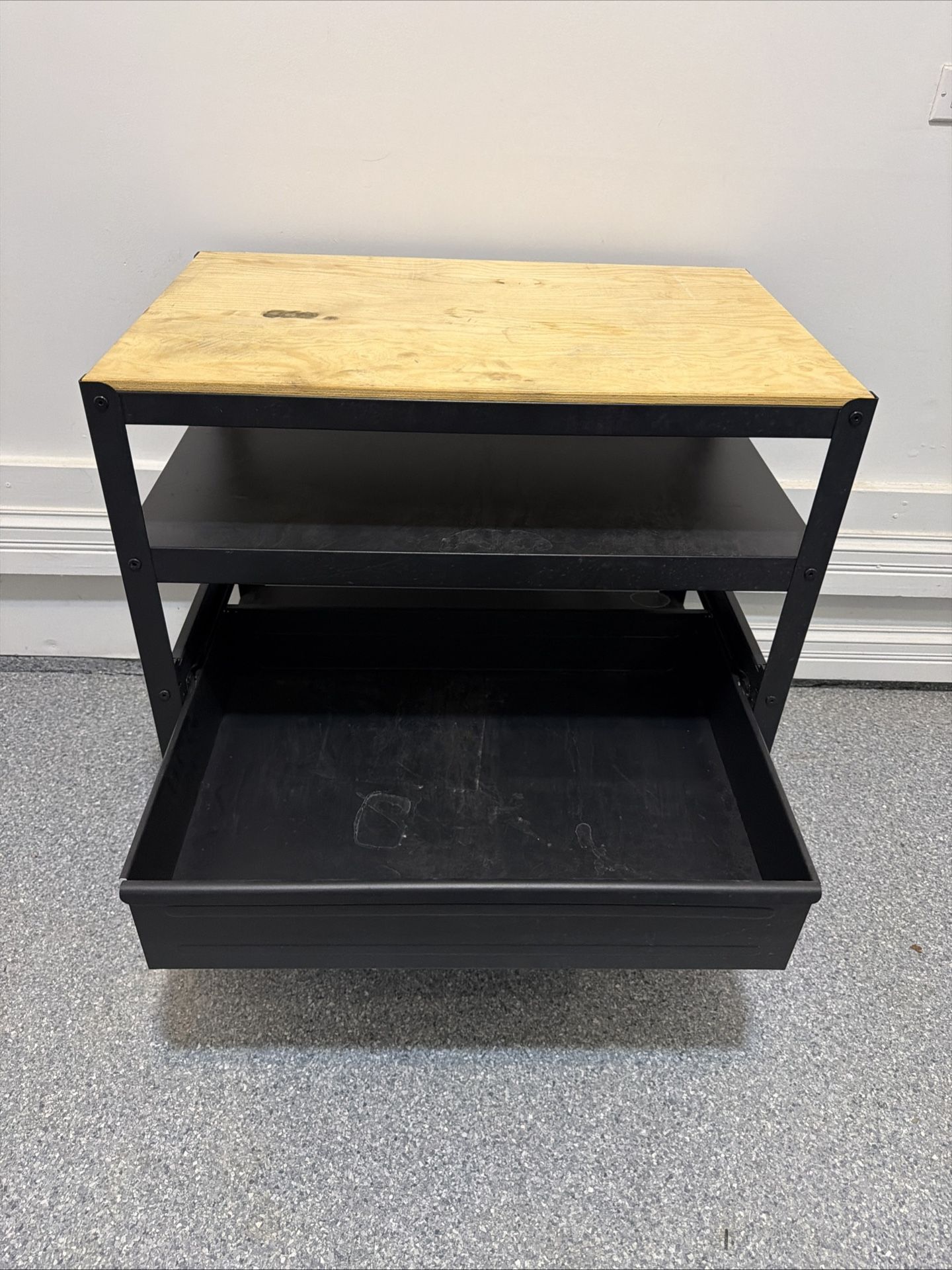 Movable Garage Workbench