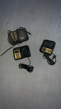 [“DeWALT”] Battery Charger