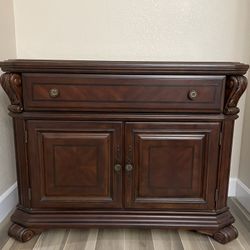 Buffet Cabinet