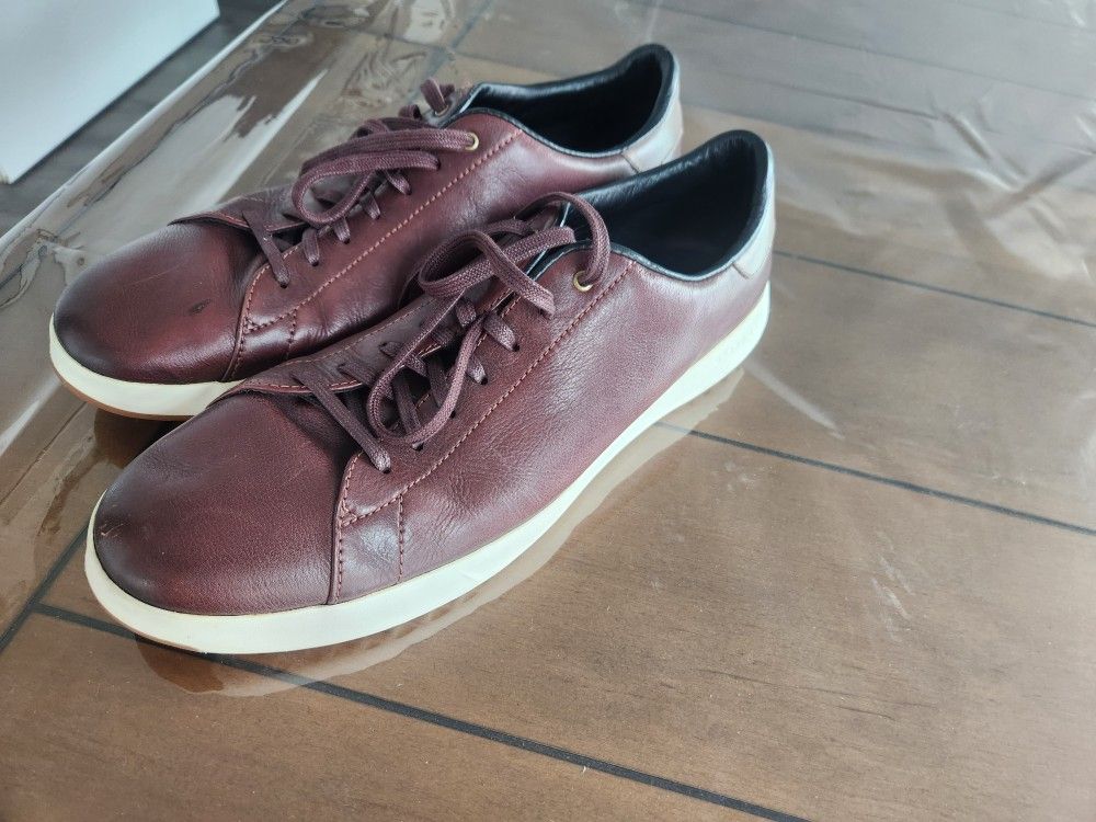 Lether Shoes For Man. Size 14