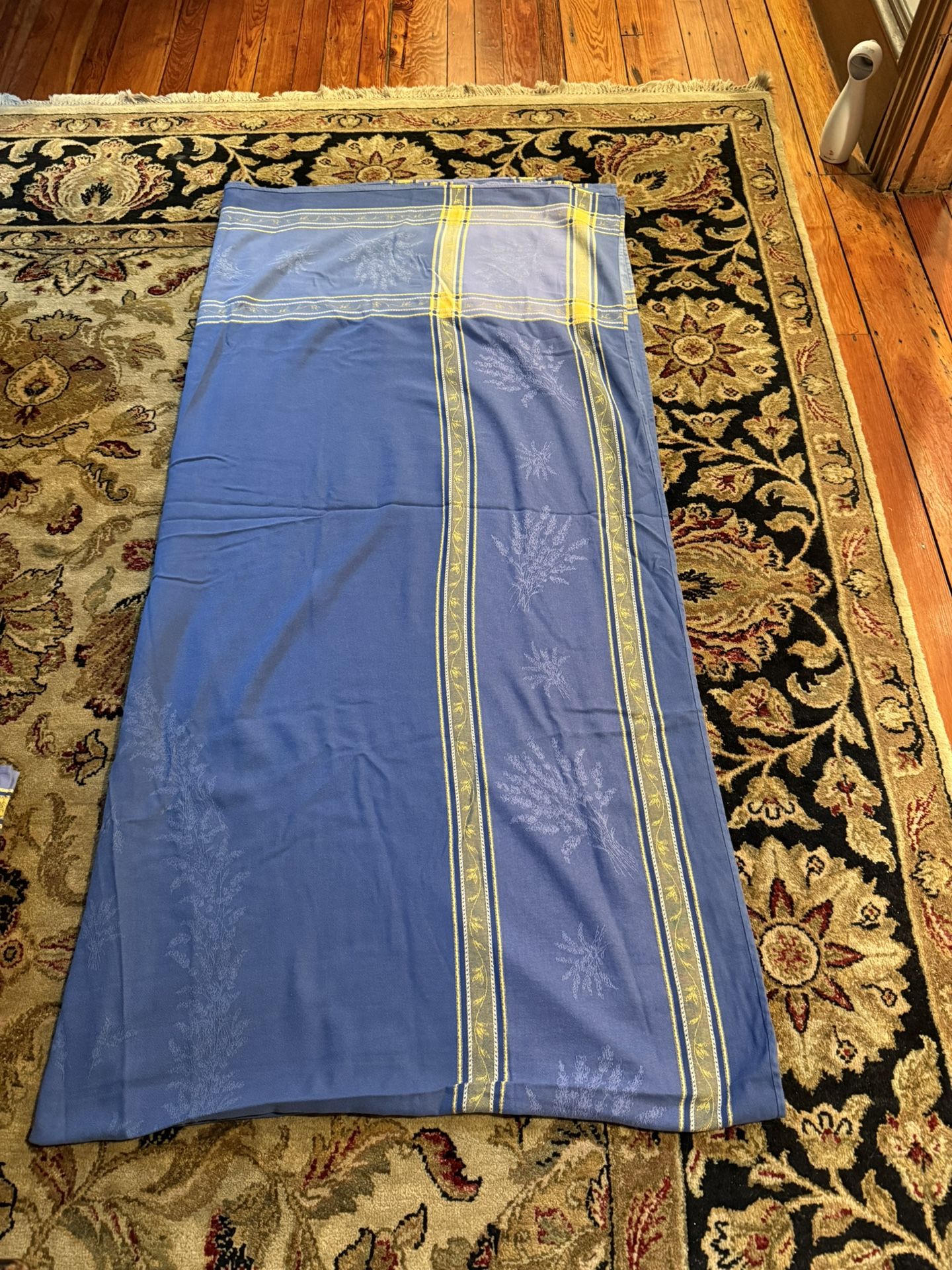 Cotton Tablecloth And Napkins
