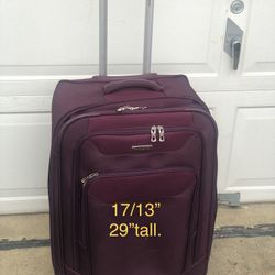 roller suitcase 