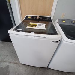 New Samsung Washer 5.5 Capacity Scratch And Dent 