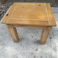 Side Table / Lamp Table