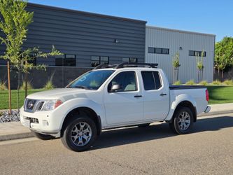 Nissan Frontier 4x4 SV, 4 door