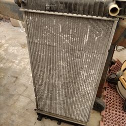 Radiador Para Chevy Silverado Chevy Tahoe 99 Asta 2002 
