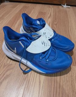 Nike Kyrie Low 3 TB " size 11.5