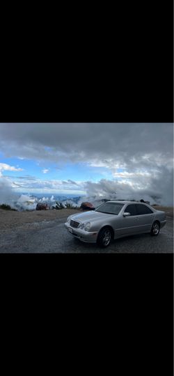 2000 Mercedes-Benz E-Class