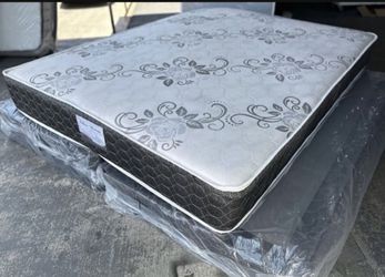 Queen Size Deluxe Mattress