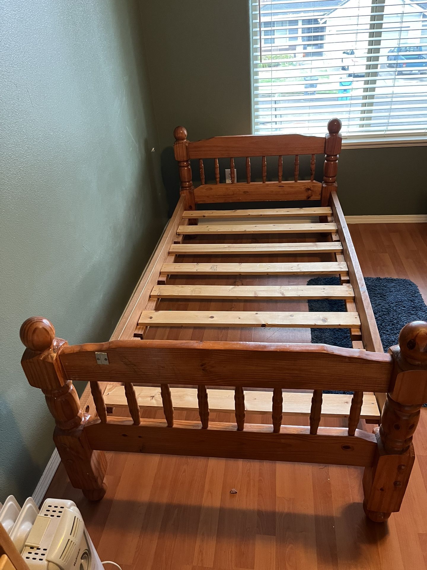 Twin Size Kid’s Bed And Mattress 