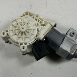 BMW E60 5-SERIES PASSENGER FRONT WINDOW REGULATOR MOTOR