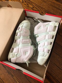 UPTEMPO BARELY GREEN (W)