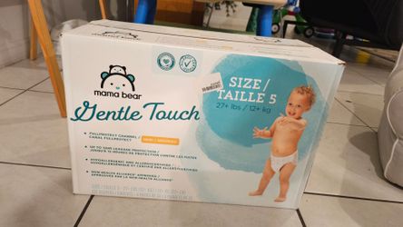 3 boxes diapers Size 5 each one 30$