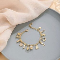 Unique Charm Bracelet 