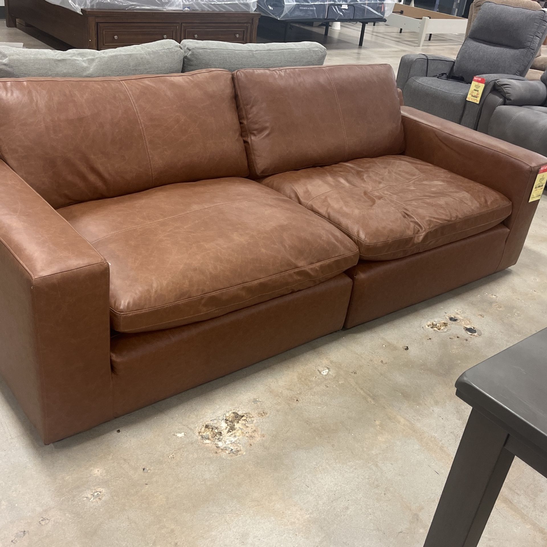 Emilia leather Sofa