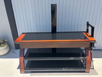 TV Stand/Entertainment Center