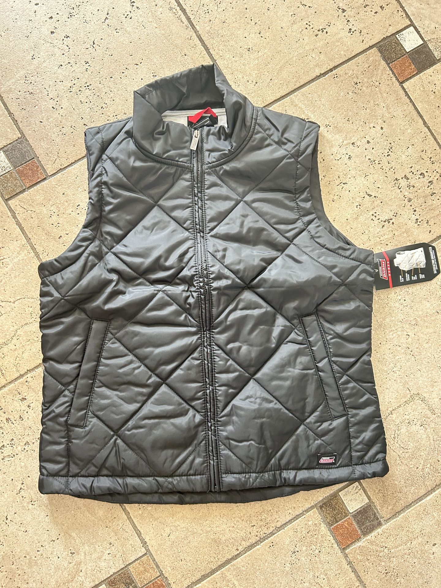 NWT Genuine Dickies women water resistant quilted vest Size M