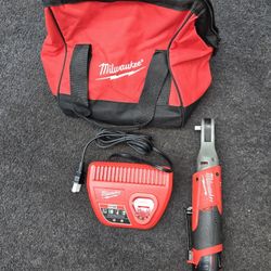 Milwaukee M12 Fuel Brushless Ratchet Kit
