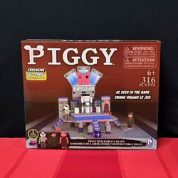 🐷Piggy 316 Piece Laboratory Deluxe Buildable Set (with Exclusice DLC Code) - Includes Piggy, Soldier and Badgy Figures