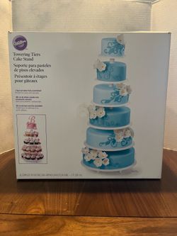 Towering Tiers Cake Stand / Base para pasteles de pisos