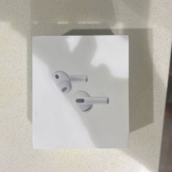 Apple AirPods Pro 3 (2025 Model) - Like New - 100% Authentic