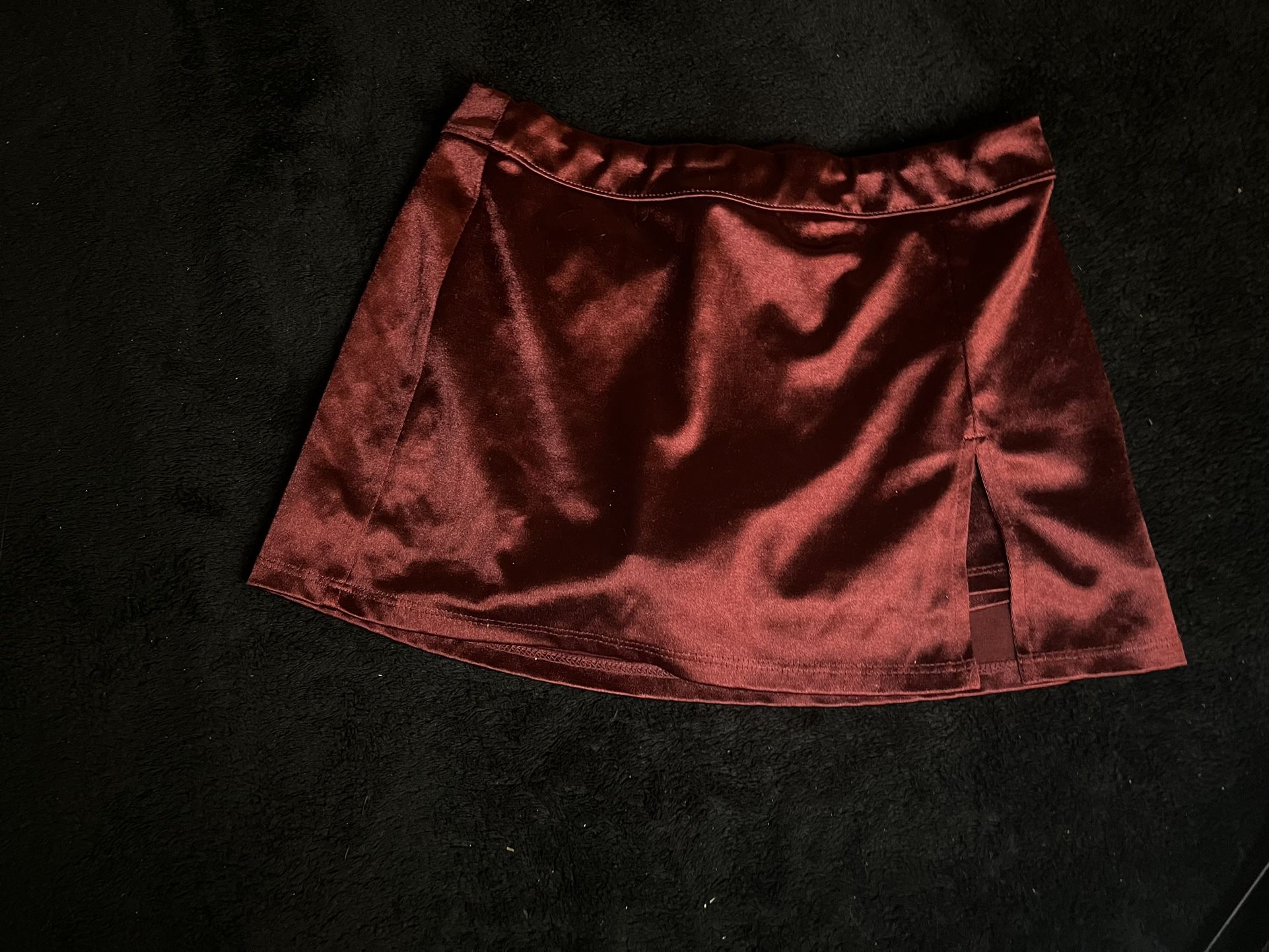 URBAN OUTFITTERS SILK DEEP RED MINI SKIRT