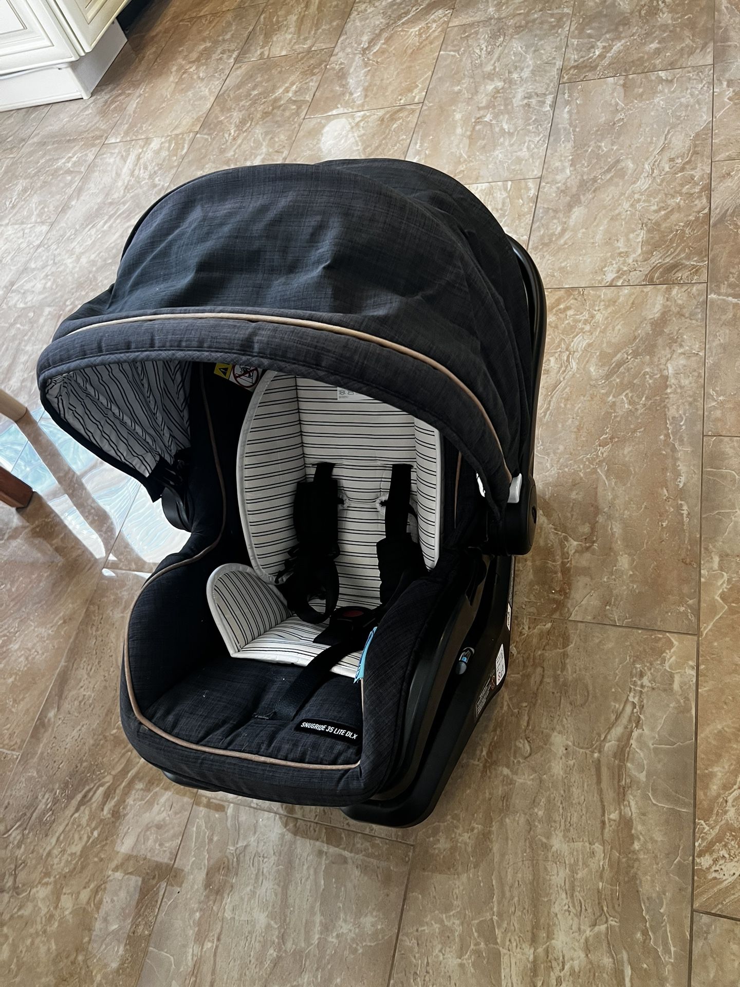 Graco Baby Car Seat
