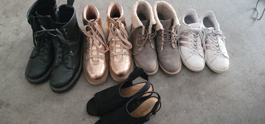 Womens Shoes