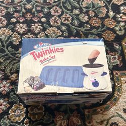 Twinkie Bake Set With Chocolate Melting Pot